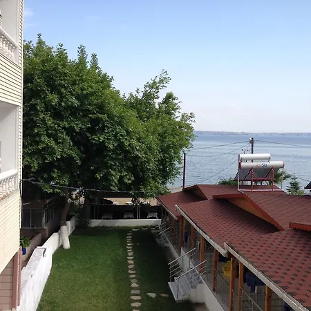 Erkin Apart * Karsiyaka (Balikesir)